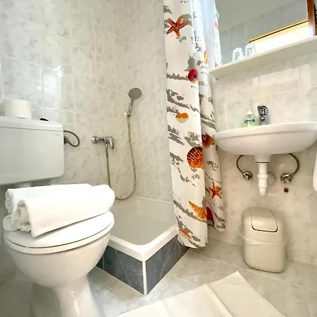 Guesthouse Kurelic Rab Kampor Exterior photo