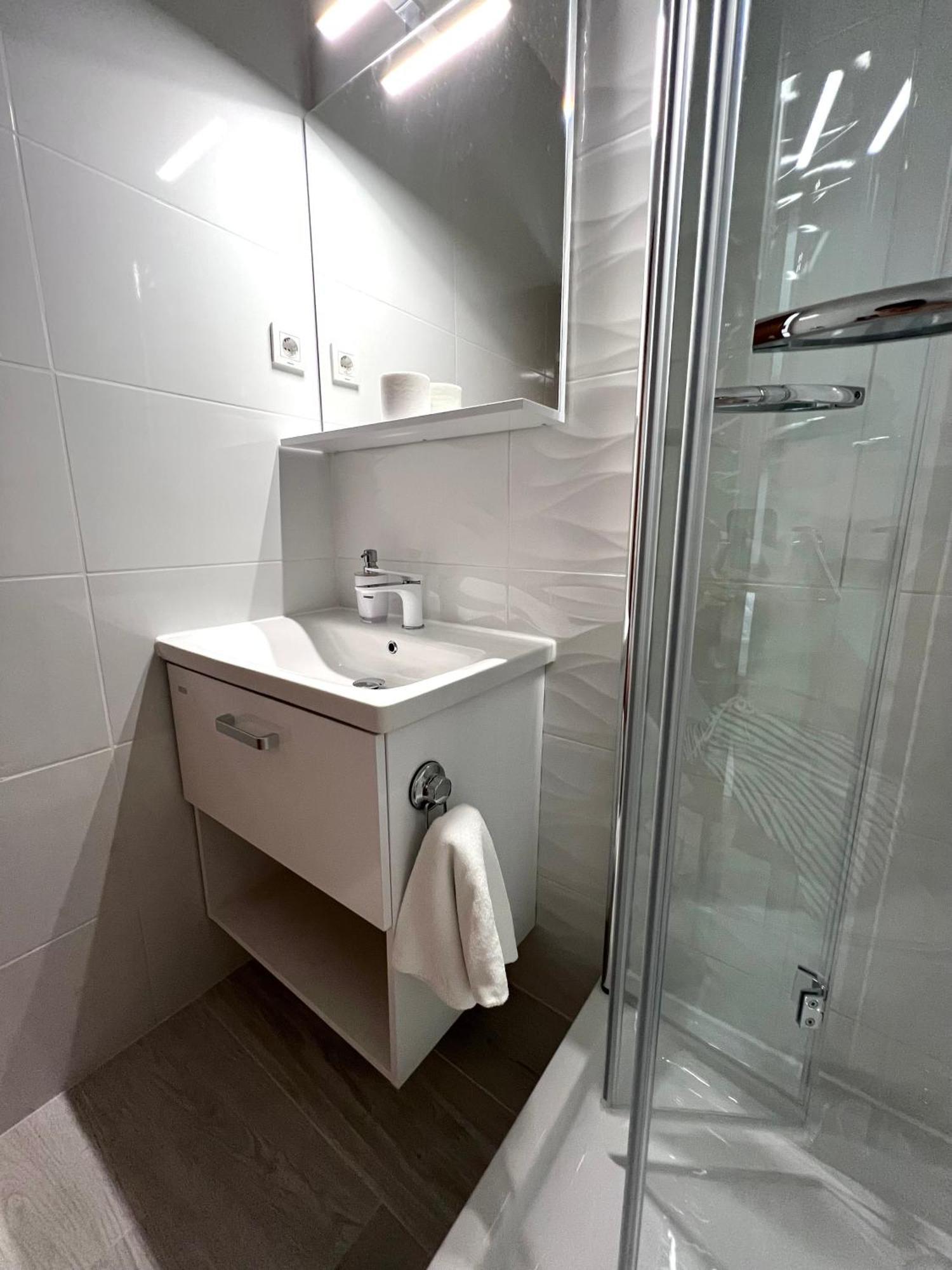 Apartment Kurelic Rab